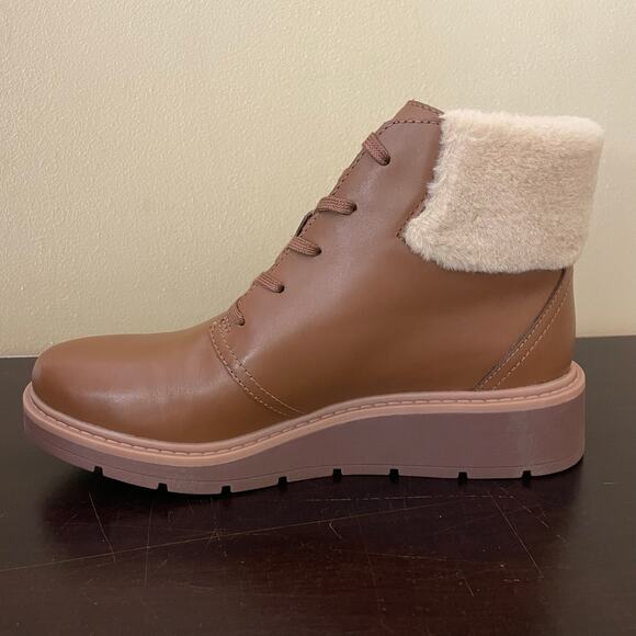 Clarks Women's Leighly Lace Brown Ankle Boots - Picture 5 of 7